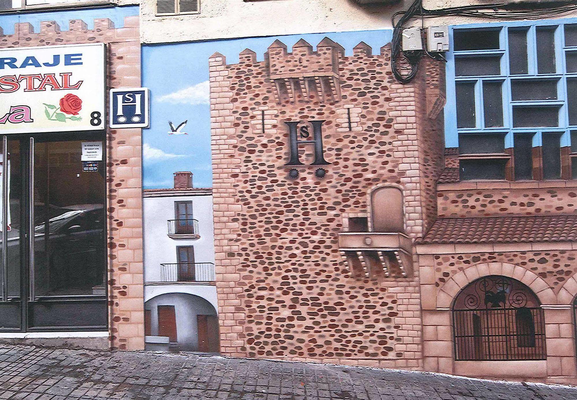 Hostal La Rosa Cáceres Exterior photo